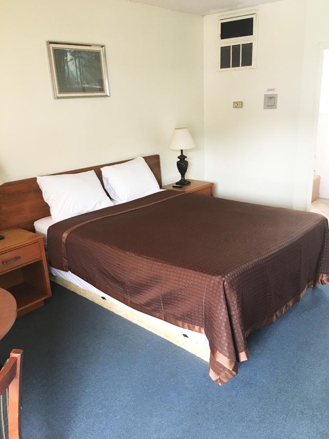 Village Motel Ellenville Kültér fotó